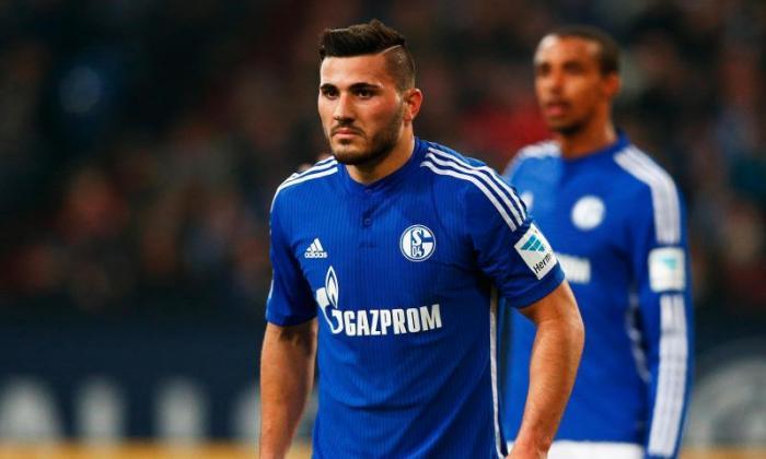 沙尔克防御者Sead Kolasinac Cools谈到利物浦夏季开关