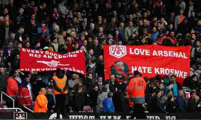阿森纳球迷抗议斯坦克罗根和阿森温格呼吁在俱乐部改变