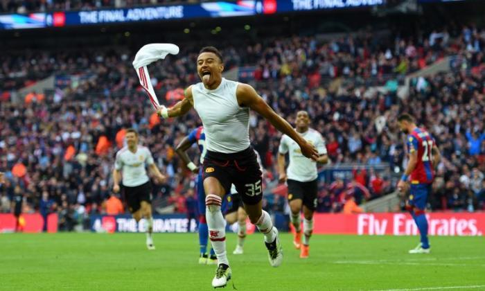 FA CUP决赛：Crystal Palace 1-2曼彻斯特联队（AET）：Jesse Lingard Strike为Red Devils固定银器