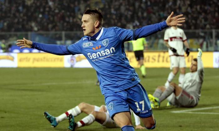 利物浦转移新闻：红色表£9.5M出价波兰中场Piotr Zielinski