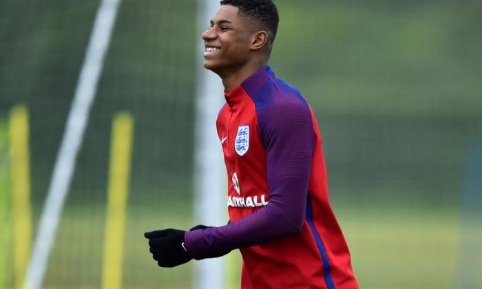 2016年England Countdown  -  Wayne Rooney告诉Marcus Rashford：'没有恐惧'