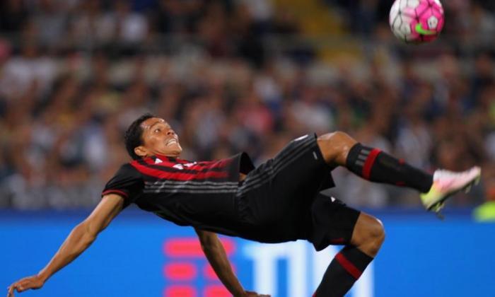 西汉姆表£15M竞标AC Milan Striker Carlos Bacca  - 报告