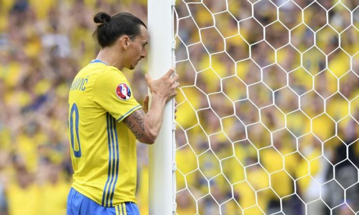 2016年欧元：Zlatan Ibrahimovic Watch作为曼联转移目标未能再次获得瑞典
