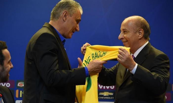 巴西确认为新教练的任命为新教练，以取代被解雇的Dunga