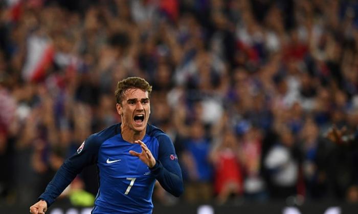 转移新闻：Antoine Griezmann将切尔西兴趣扼杀并签署了一年的合同延伸与atletico马德里