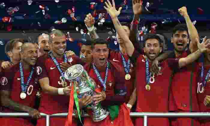 来自葡萄牙欧元2016年胜利的15个伟大的图片，在法国 - 包括Cristiano Ronaldo，Eder等！