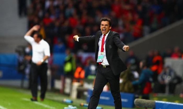 2016年欧元：Chris Coleman Lauds Wales'undrebreable'团队精神后历史比利时赢了