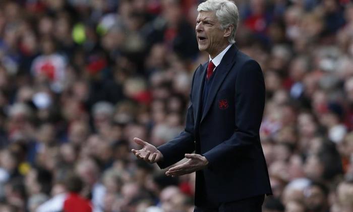 “他需要买一个人！”  -  Arsenal Legend David Seaman在Arsene Wenger的转移业务