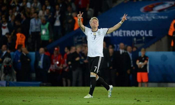 曼彻斯特联队公开巴斯蒂安·施韦斯特艾格（Bastian Schweinsteiger）通过德国获得告别比赛