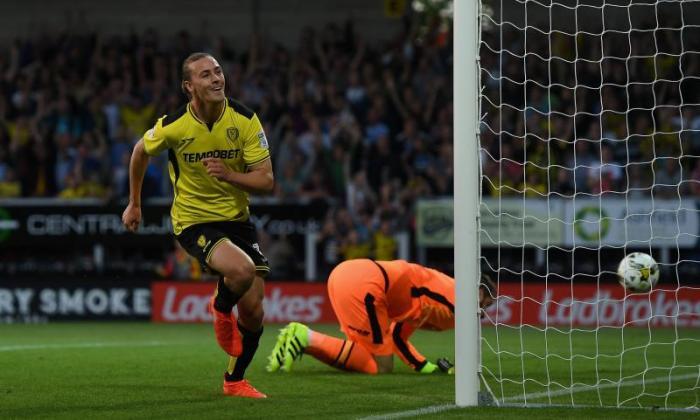 Burton Albion 1-0德比县：Nigel Chrough索赔令人难忘的胜利