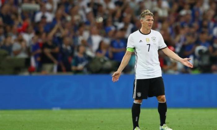 曼彻斯特联队新闻：Bastian Schweinsteiger坚持他尊重Jose Mourinho，可以帮助俱乐部竞争英超联赛