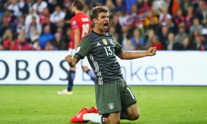 生日快乐Thomas Muller！观看拜仁慕尼黑明星的前五名Bundesliga目标