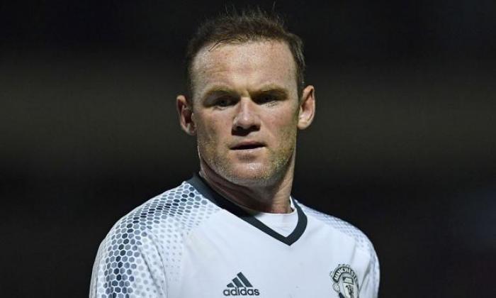曼彻斯特联队新闻：Wayne Rooney下车参观英超联赛冠军莱斯特