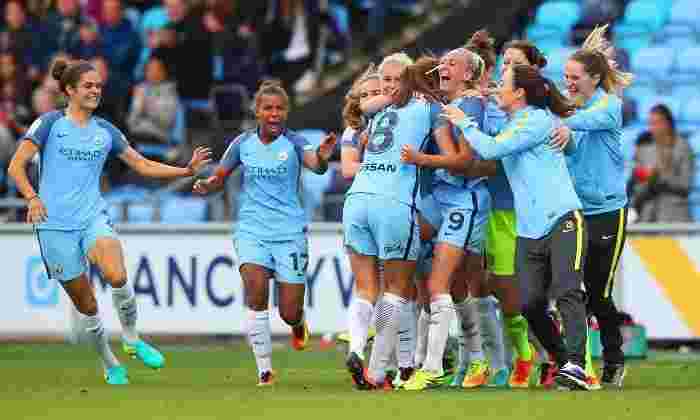 曼彻斯特城女性击败了切尔西女士2-0赢得第一女性超级联赛冠军