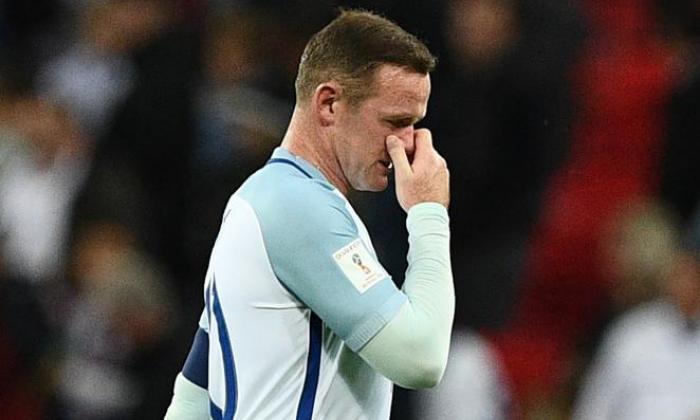 英格兰球员集会圆形Wayne Rooney追随Wembley Boos  - “我震惊”，三狮星星说