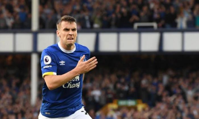 曼彻斯特联队转移新闻：Jose Mourinho要求Ed Woodward为埃弗顿的Seamus Coleman  - 风扇反应提供16米16米的举措