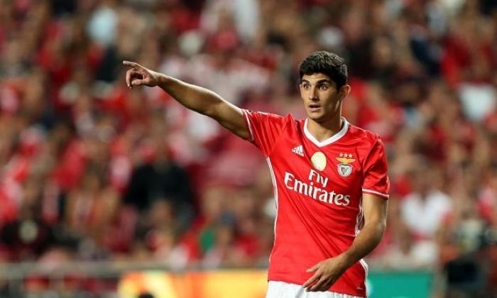 Benfica将在阿森纳和曼彻斯特联队的利益中要求52万英镑与Starlet的兴趣分开