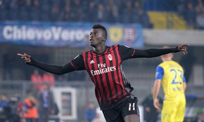 阿森纳FC转移新闻：Arsene Wenger针对AC Milan Starlet M'baye Niang的交易