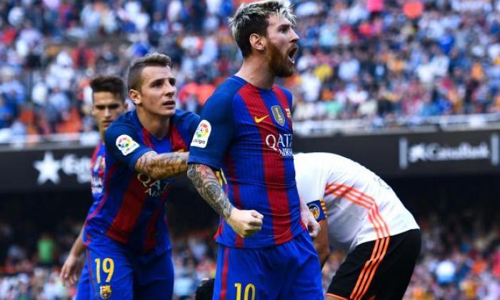 Laliga：瓦伦西亚2-3巴塞罗那：Lionel Messi得分迟到的惩罚送桌子的佼佼者