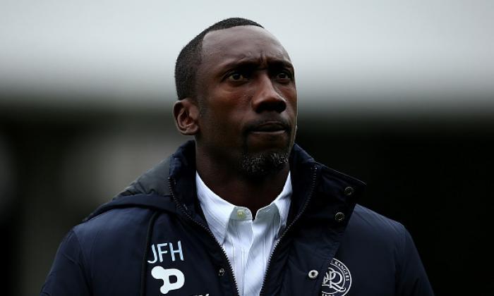 在结束调查腐败指控后，QPR向经理Jimmy Floyd Hasselbaink提供“一定的支持”