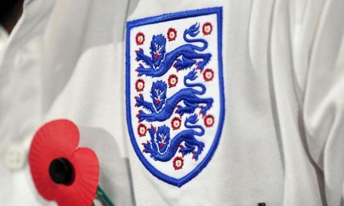 听：英格兰传奇斯图尔特珍珠呼吁FIFA回到罂粟禁令