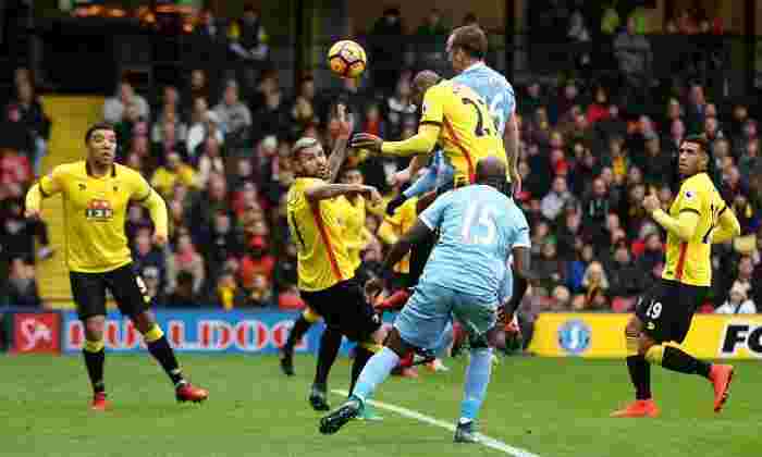 Watford 0-1斯托克城：First-Heurelho Gomes自己的目标有助于陶醉于六个举行的第四个英超联赛