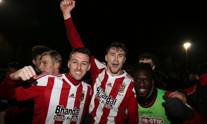 FA CUP结果：Stourbridge击败Northampton首次达到第三轮