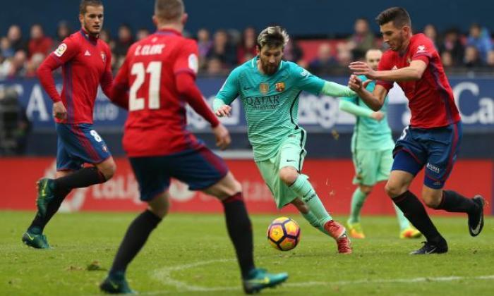 手表：Lionel Messi和Luis Suarez的目标作为临床巴塞罗那扫除Osasuna