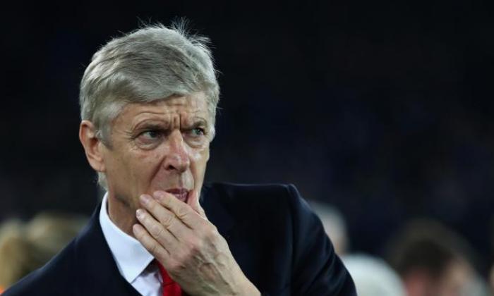 听：Arsene Wenger告诉Talksport'足够的是足够的'，因为裁判超过曼彻斯特城的胜利胜利