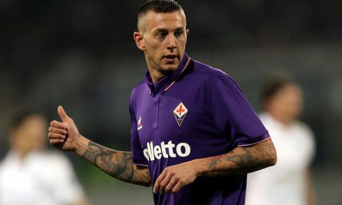 Fiorentina提供需求的Winger Federico Bernardeschi新合同，抵御曼联和切尔西的兴趣