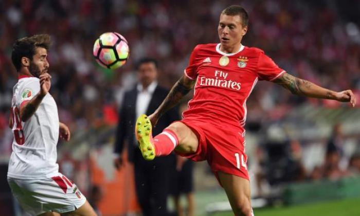 曼彻斯特联队转移新闻：Jose Mourinho敏锐于1月份签署Benfica Centre Ract Victor Lindelof  - 通过Whoscored评估的目标