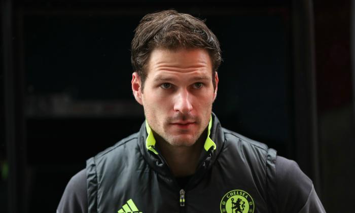 切尔西转移新闻：Blues Boss Antonio Conte希望保持Bournemouth Target Asmir Begovic