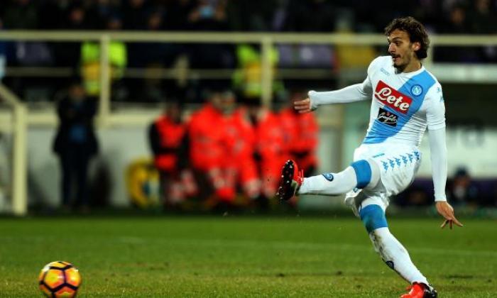 转移报告：南安普敦桌上新的£15.2毫克竞标Napoli Striker Manolo Gabbiadini