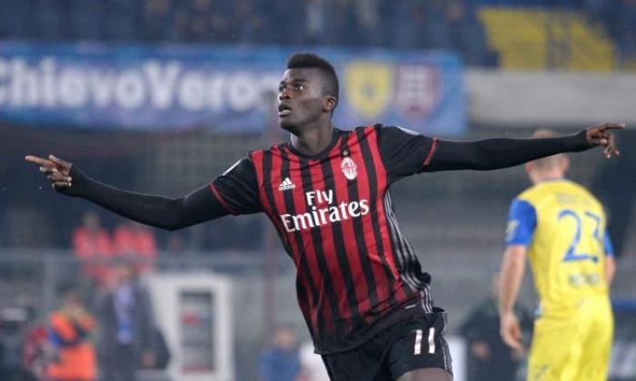 交易关闭！Ac Milan Star M'baye Niang将在贷款之前有沃特福德医疗