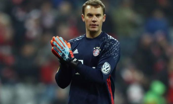 拜仁慕尼黑明星Manuel Neuer'荣幸地'由曼彻斯特城市猜测，播放了加入Pep Capliola的前景