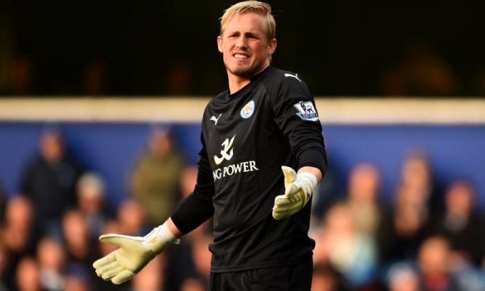 促进英超联赛斯特鲁格尔莱斯特城为托特纳姆返回的Kasper Schmeichel