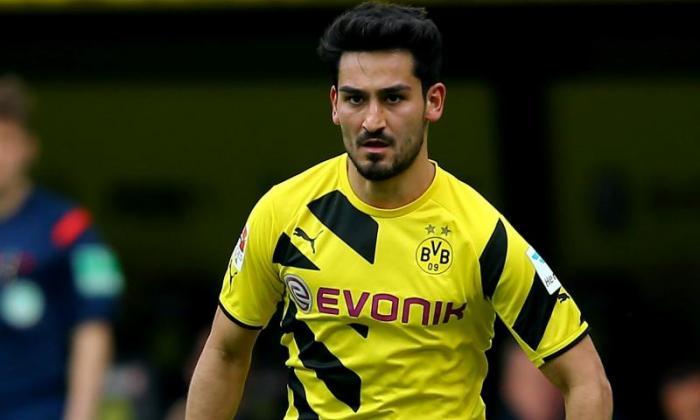 门打开了曼彻斯特联队赶上ilkay gundogan