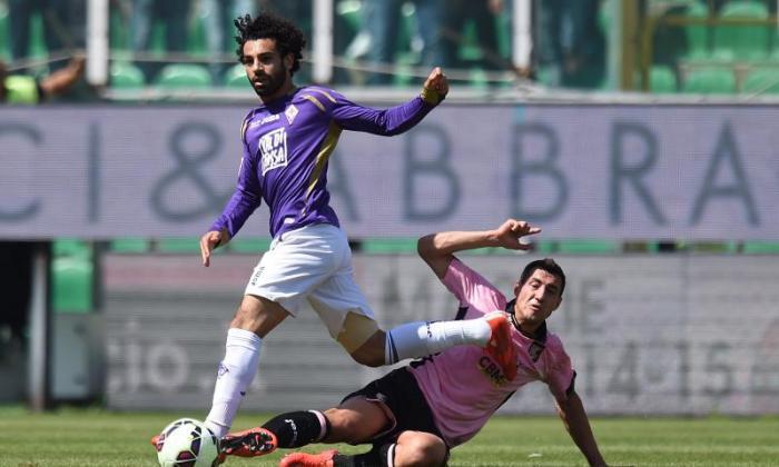 切尔西Winger Mohamed Salah称重是否延长Fiorentina停留