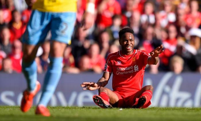 Liverpool粉丝在'贪婪'Raheem Sterling Assfield Anfield后试图打破互联网