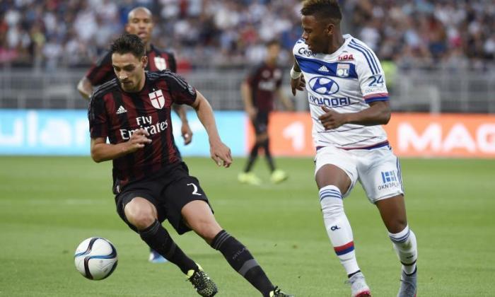 Lyon Star Samuel Umtiti准备扼杀阿森纳和切尔西兴趣并签署新政