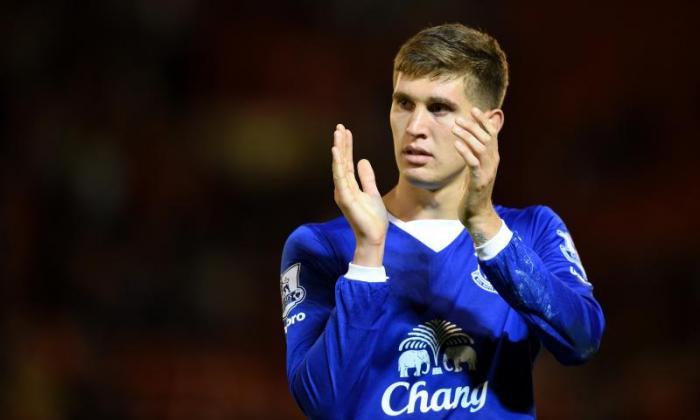 马丁内斯：Everton'完美的俱乐部和环境'为Chelsea Target John Stones