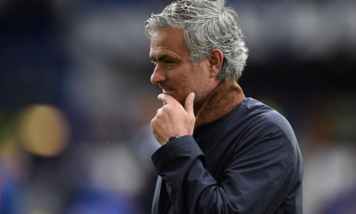 Jose Mourinho在冠军联赛溃败后，Chelsea将Chelsea陷入阿森纳冲突中，以“不同的感觉”