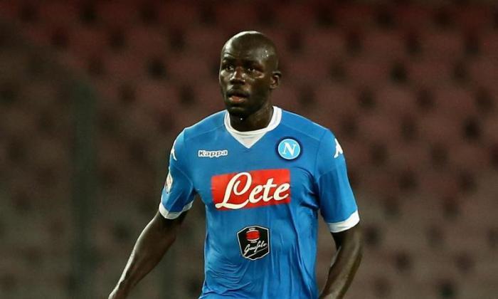 Napoli Defender与Norwich和Southampton进行了会谈，确认代理人