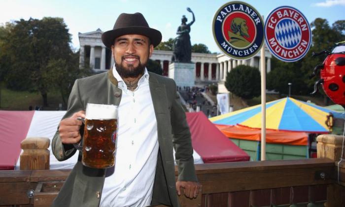 画廊：拜仁慕尼黑球员用习惯慕尼黑啤酒节的滑稽动作庆祝十次胜利