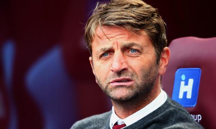 阿斯顿别墅到Sack Tim Sherwood，助理Ray Wilkins告诉Talksport，这将是一个“巨大的错误”