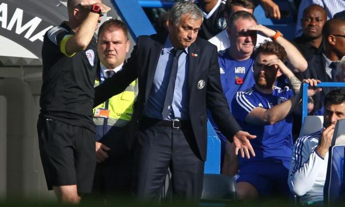 Chelsea Manager Jose Mourinho通过FA递送了一场比赛体育场禁令