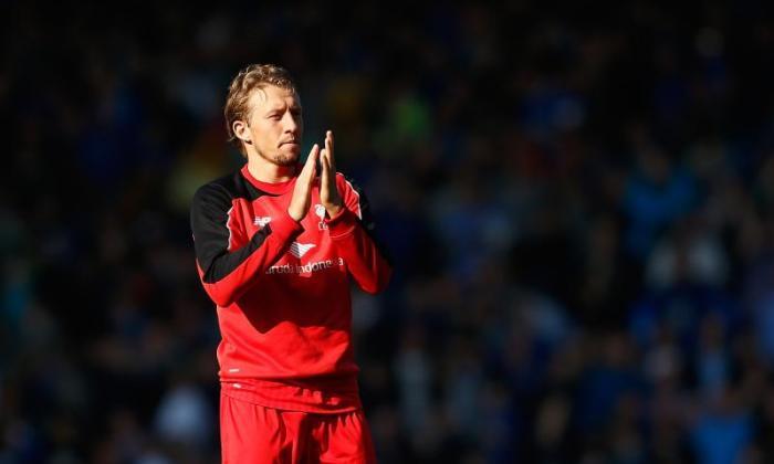 Lucas Leiva Hails Mark Clattenburg在Liverpool的英超联赛中展出了切尔西