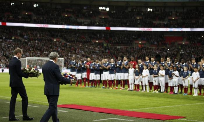 Roy Hodgson'骄傲'作为英格兰荣誉盗版法国友好袭击的攻击