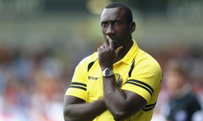 在Trevor Sinclair确认与Burton Albion Boss会谈后，Jimmy Floyd Hasselbaink为QPR工作设置