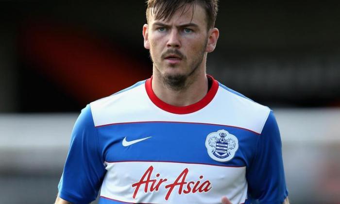 Bristol City Land Ben Gladwin从同胞锦标赛的贷款QPR